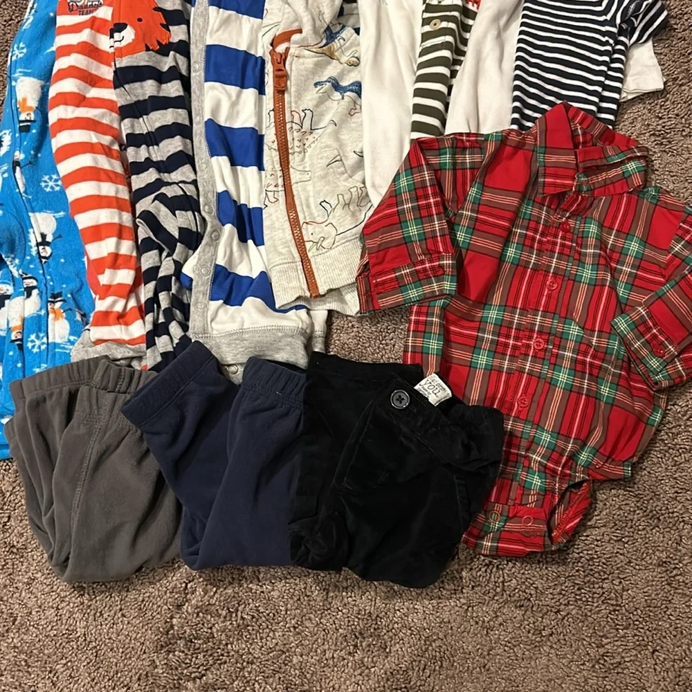 Babyboy 3m fall & winter footie sweatshirt onesie pants bundle!!